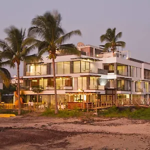 Golden Bay Galapagos Hotel